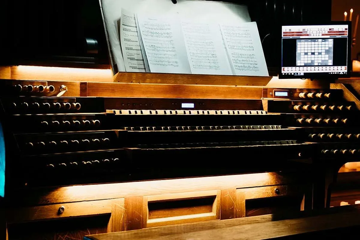 Афиша: Концерт трех органов и дудука при свечах. Интерстеллар, Гладиатор, Звездные войны, Гарри Поттер в Москве 10 июля 2026