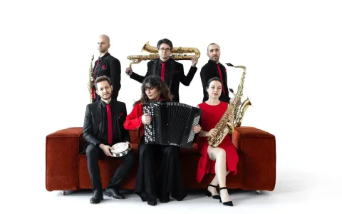 Афиша: Короли танго и вальса. Пьяццолла, Штраус в Москве 9 июля 2026