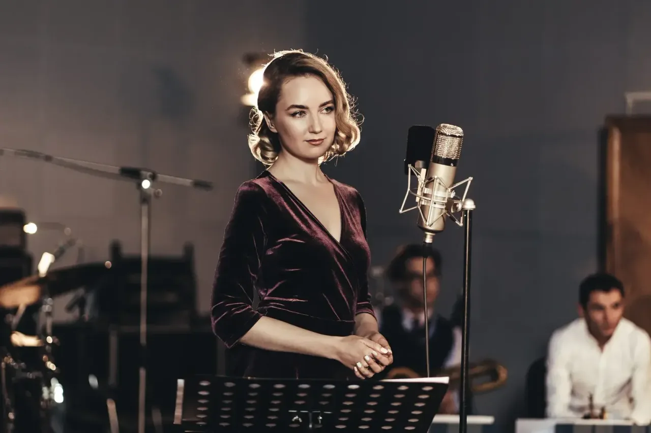 Афиша: Ленинградский патефон. Советские шлягеры и хиты в Санкт-Петербурге 18 июля 2026