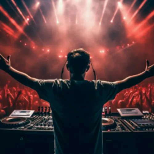 Афиша: Luckashyowa & Lilo Andzho — Warehouse Backyard в Екатеринбурге 10 июля 2026