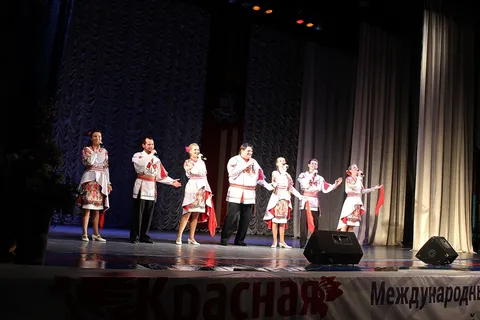 Афиша: Любите, пока любится! в Смоленске 7 июля 2026