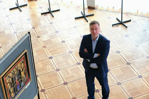 Афиша: Мир закулисья: экскурсия с директором театра Сергеем Викторовичем Коневым в Ярославле 18 июля 2026