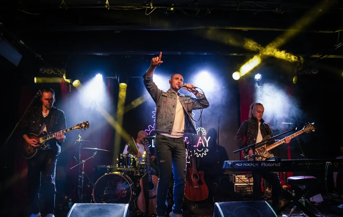 Афиша: Мировые хиты Coldplay c симфоническим оркестром. Трибьют-шоу Clockplay в Екатеринбурге 3 июля 2026