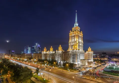 Афиша: Москва после полуночи: эксклюзивная ночная прогулка на микроавтобусе в Москве 18 июля 2026