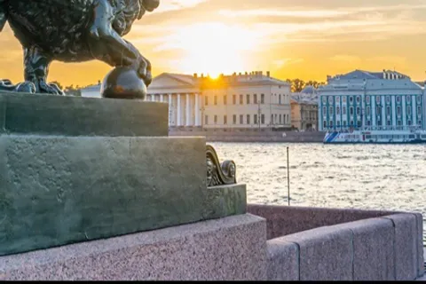 Афиша: Ночная обзорная расширенная экскурсия с водной прогулкой в Санкт-Петербурге 9 июля 2026