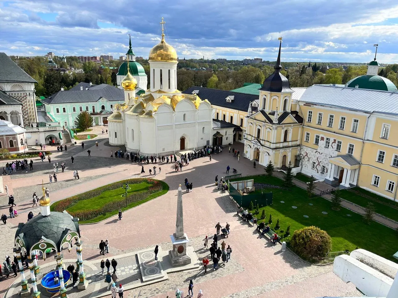 Афиша: Обзорная экскурсия по Свято-Троицкой Сергиевой Лавре в Сергиевом Посаде 19 июля 2026