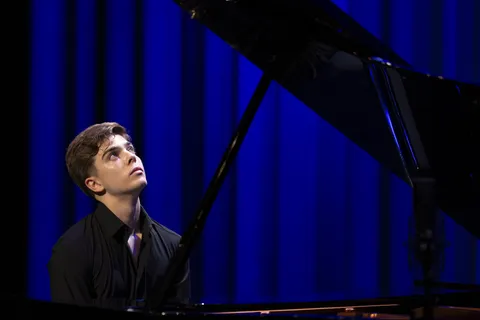 Афиша: Pianissimo. Жуан Нету Виейра в Нижнем Новгороде 18 июля 2026