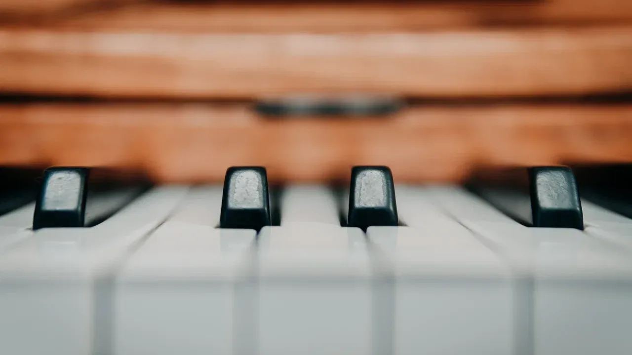 Афиша: Piano-Rock. Легенды в фортепианных интерпретациях в Санкт-Петербурге 24 июля 2026