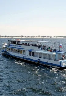 Афиша: Праздничная прогулка на теплоходе по Волге в Волгограде 18 июля 2026
