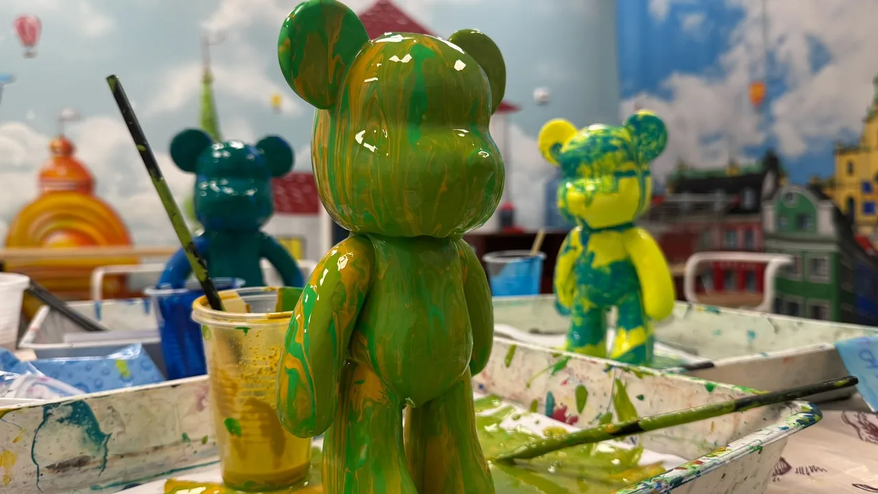 Афиша: Роспись мишек Bearbrick в Санкт-Петербурге 4 июля 2026