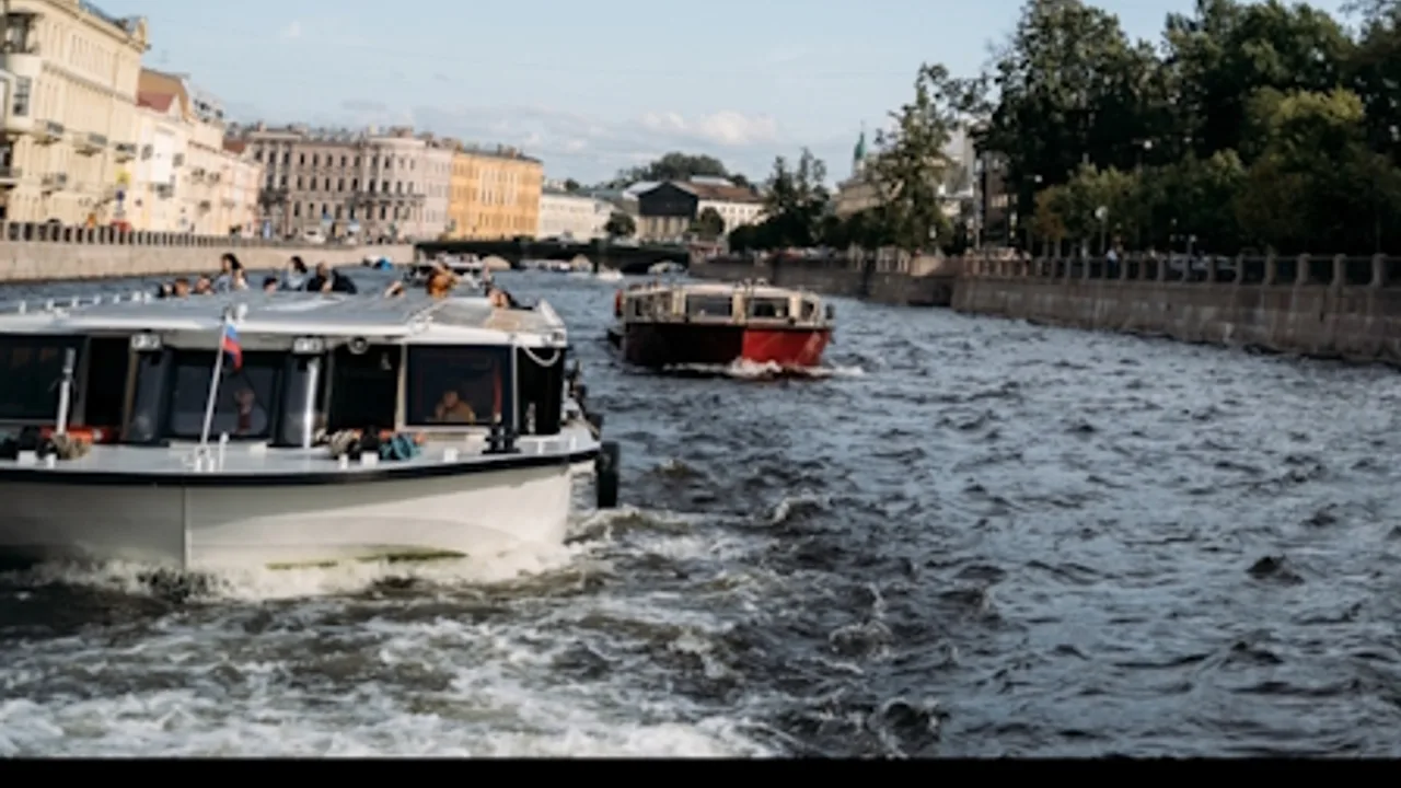 Афиша: Северная Венеция - вечный город на воде. От Фонтанки по малы каналам центра города в Санкт-Петербурге 15 июля 2026