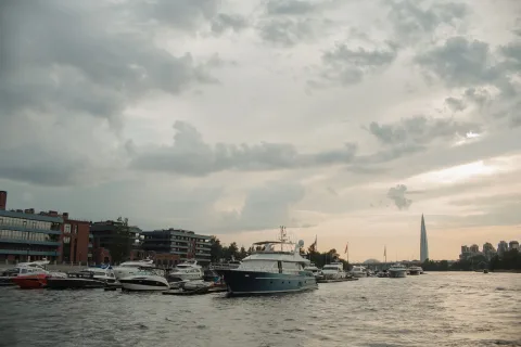 Афиша: Современный Петербург. К Финскому заливу от Петроградки в мини-группе в Санкт-Петербурге 12 июля 2026