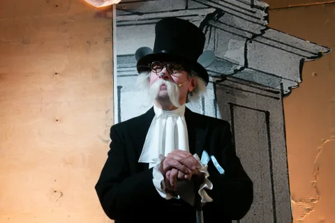 Афиша: Тео — театральный капитан в Севастополе 26 июля 2026