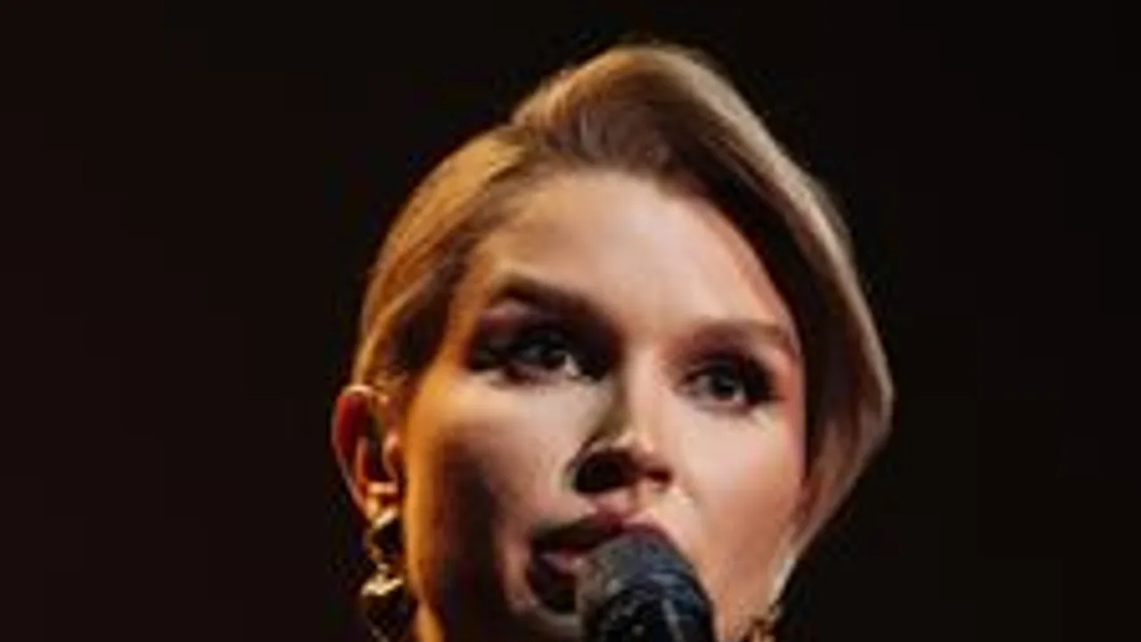 Афиша: Алиса Дударева: StandUp со зрителями в Рязани 5 июня 2026