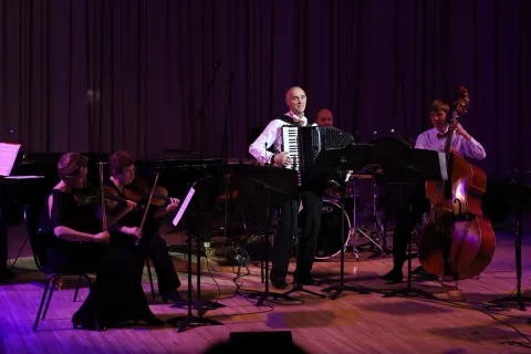 Афиша: Ансамбль «Виртуозы Красноярска». Музыка из советских и российских кинофильмов в Красноярске 11 июня 2026