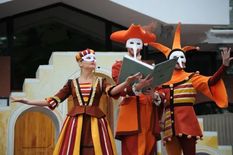 Афиша: Апельсиновые сказки в Екатеринбурге 10 июня 2026