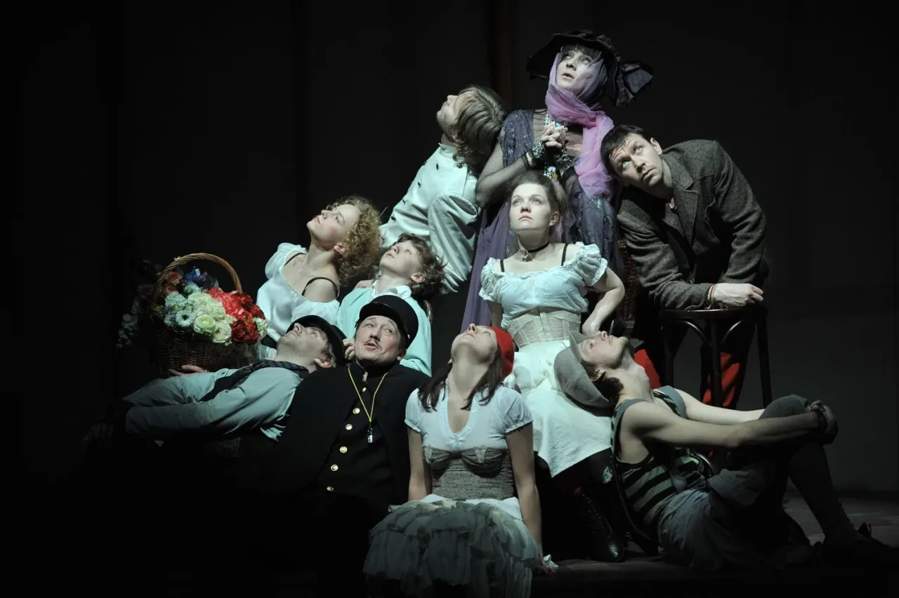 Афиша: Безумная из Шайо в Москве 20 июня 2026