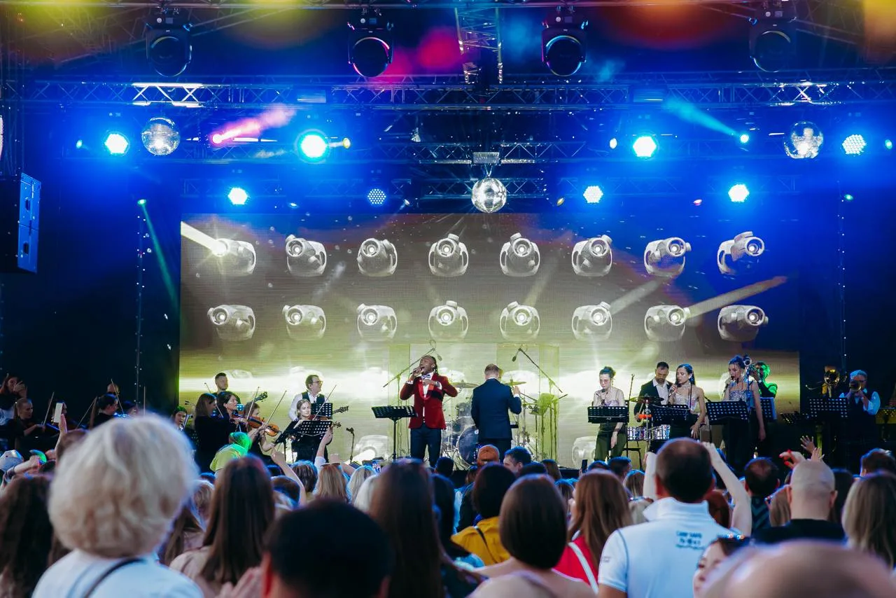 Афиша: Диско на крыше с симфоническим оркестром в Санкт-Петербурге 11 июня 2026