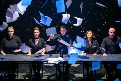 Афиша: Долгий рождественский обед в Санкт-Петербурге 11 июня 2026