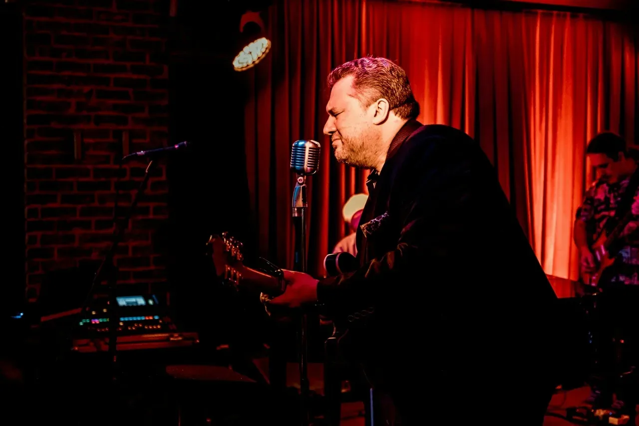Афиша: Friday Night: Mishouris Blues Band в Москве 19 июня 2026