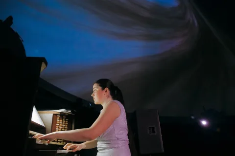 Афиша: Ханс Циммер vs Джон Уильямс. Рояль и орган в темноте в Санкт-Петербурге 6 июня 2026