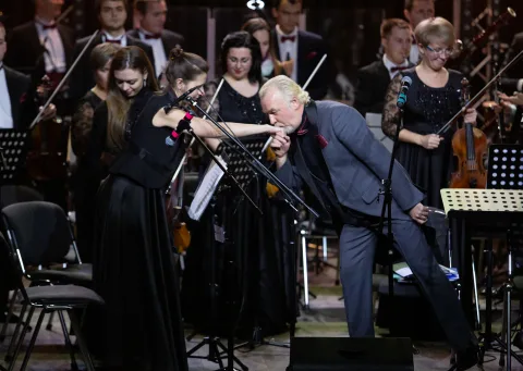 Афиша: Хиты оркестра Поля Мориа в Санкт-Петербурге 4 июня 2026