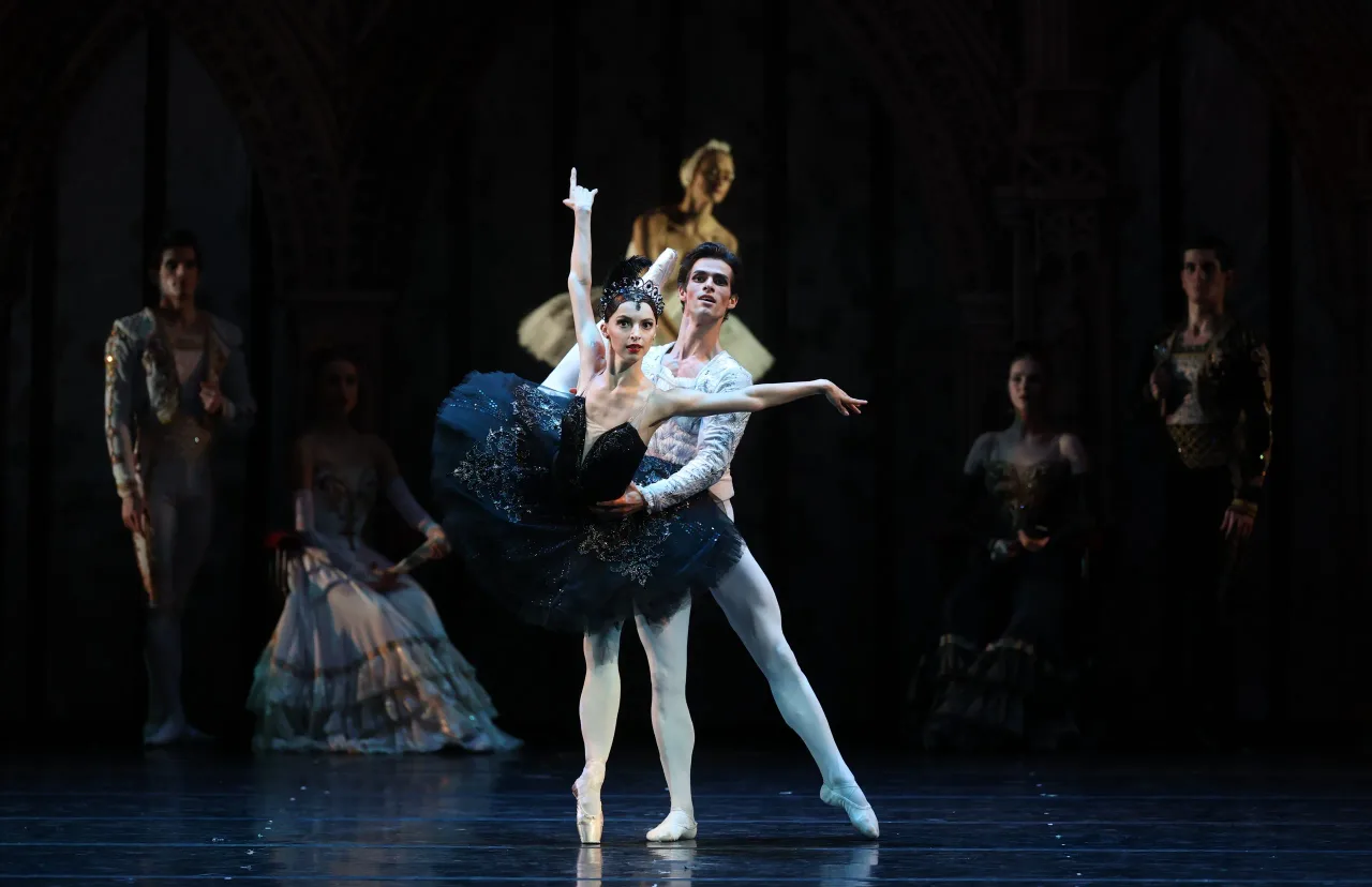 Афиша: Лебединое озеро в Санкт-Петербурге 5 июня 2026