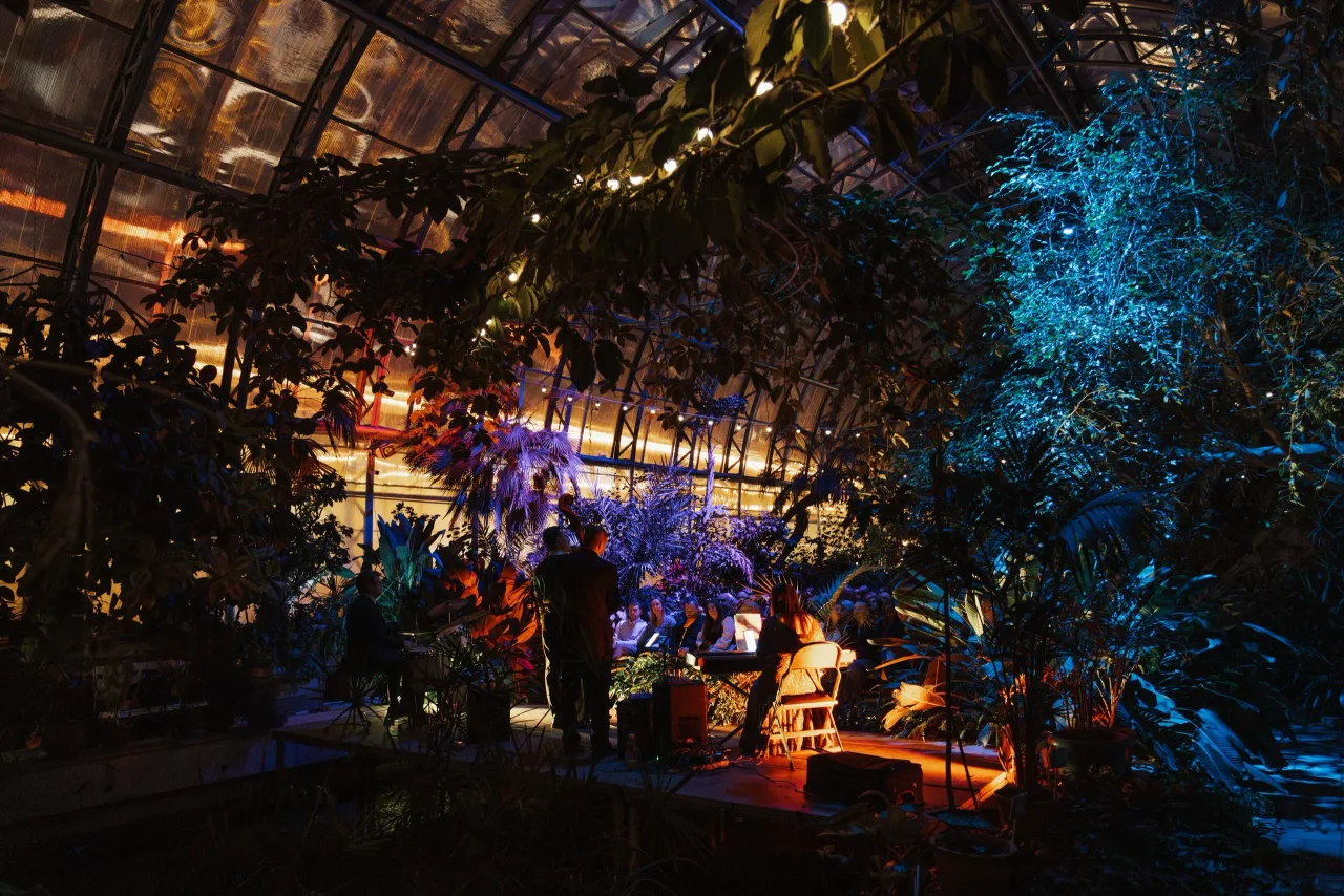 Афиша: Магия свечей. «Джаз и танго» в оранжерее в Санкт-Петербурге 17 июня 2026