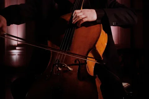 Афиша: Магия свечей. Рок-хиты на виолончелях в Ростове-на-Дону 26 июня 2026