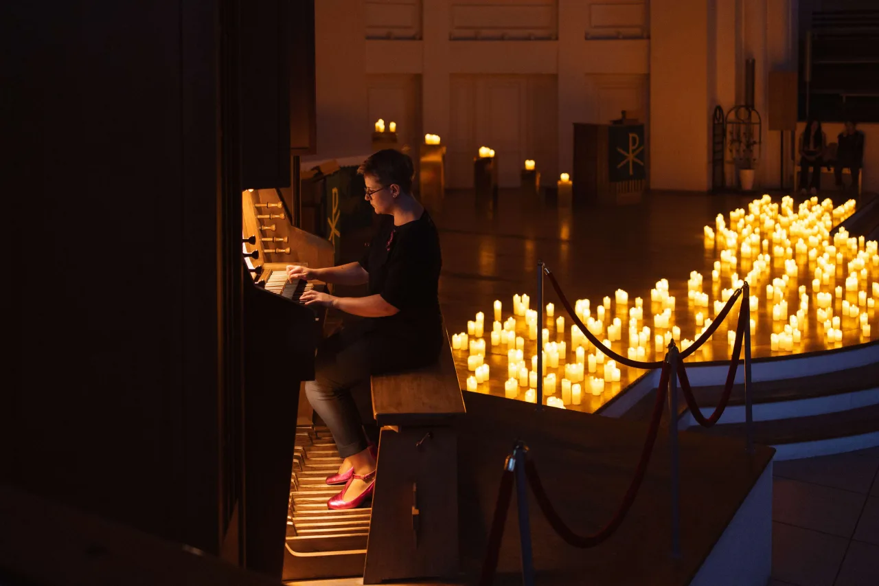 Афиша: Магия свечей. Триумфальный орган. От Баха до Интерстеллар в Санкт-Петербурге 10 июня 2026