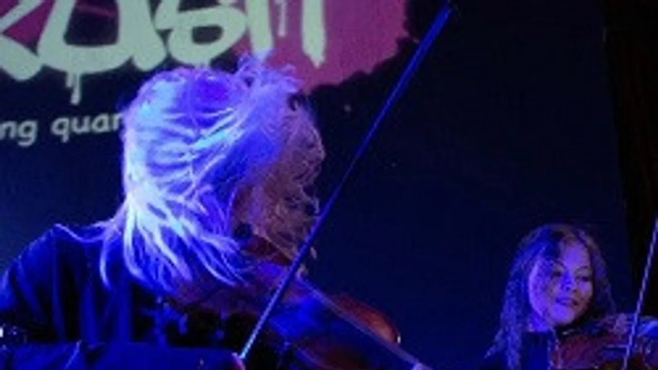 Афиша: Мировые рок-хиты при свечах. Crush string quartet в Санкт-Петербурге 26 июня 2026
