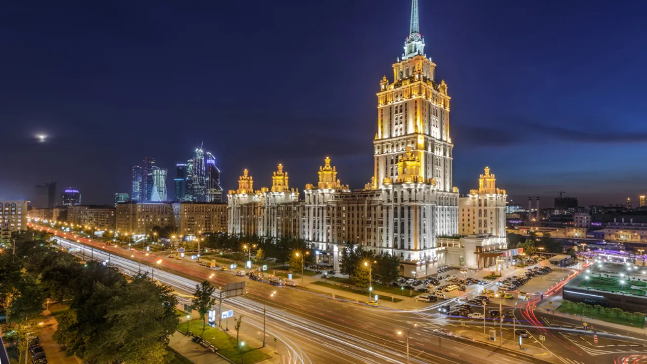 Афиша: Москва после полуночи: эксклюзивная ночная прогулка на микроавтобусе в Москве 27 июня 2026