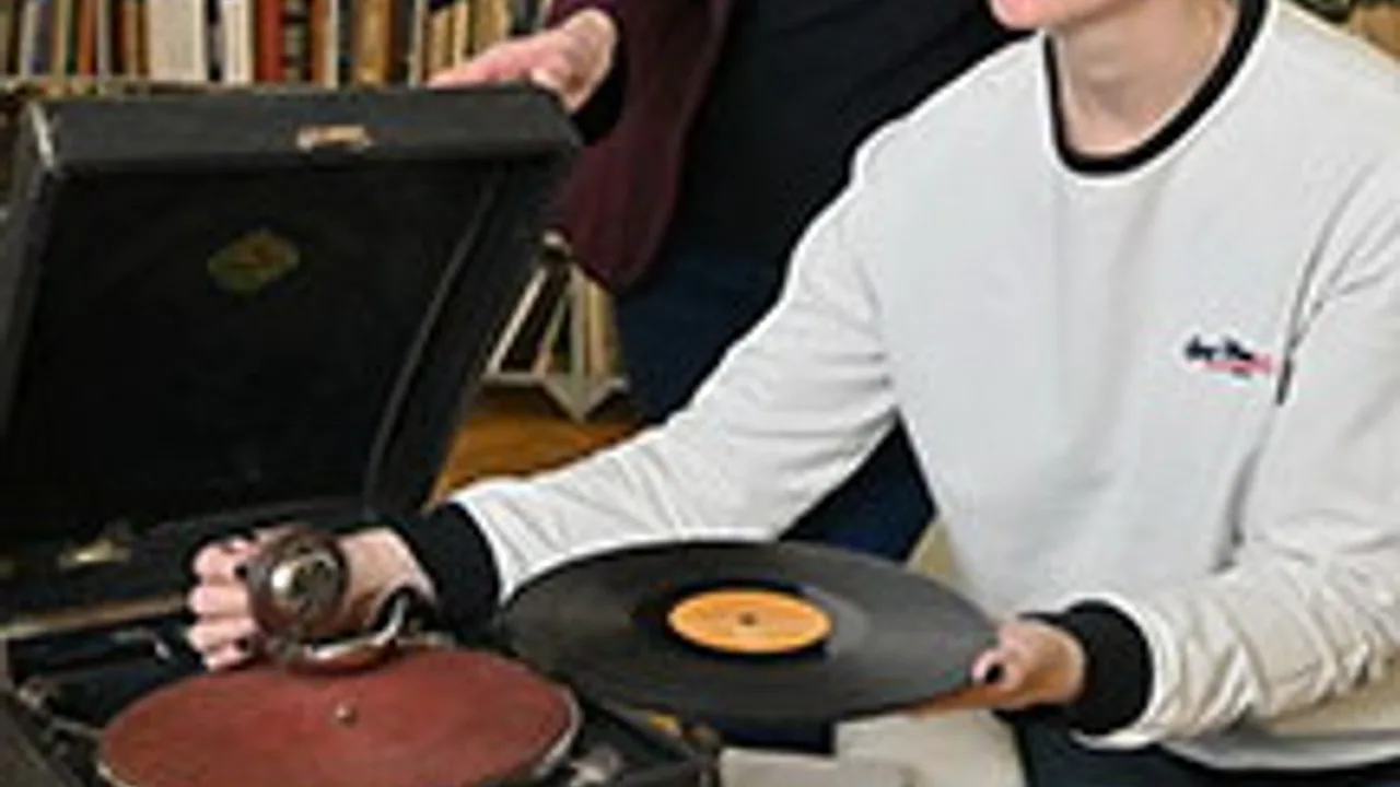 Афиша: Музыкальные истории в нижегородской Ленинке: Экскурсия в Нижнем Новгороде 2 июня 2026