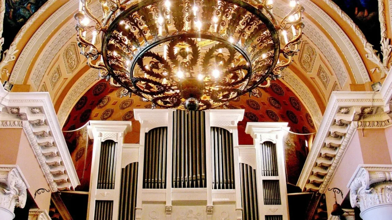 Афиша: Орган при свечах. «Времена года» с Антонио Вивальди в Санкт-Петербурге 19 июня 2026