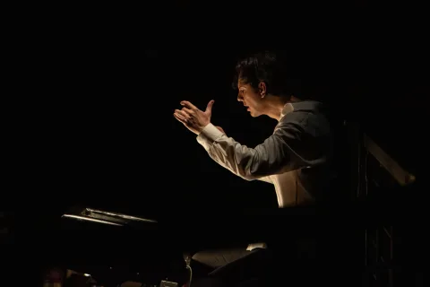 Афиша: Оркестр musicAeterna. Теодор Курентзис в Красноярске 23 июня 2026