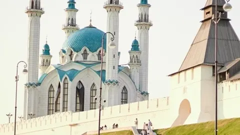 Афиша: Парадная Казань: прогулка с фотографом в Казани 21 июня 2026