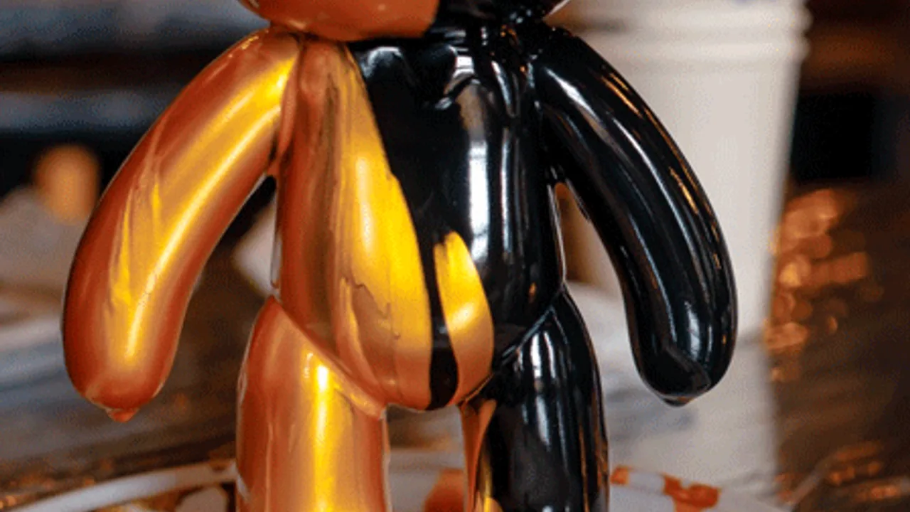 Афиша: Роспись мишки Bearbricks в технике флюид-арт в ресторане Tillander в Санкт-Петербурге 5 июня 2026