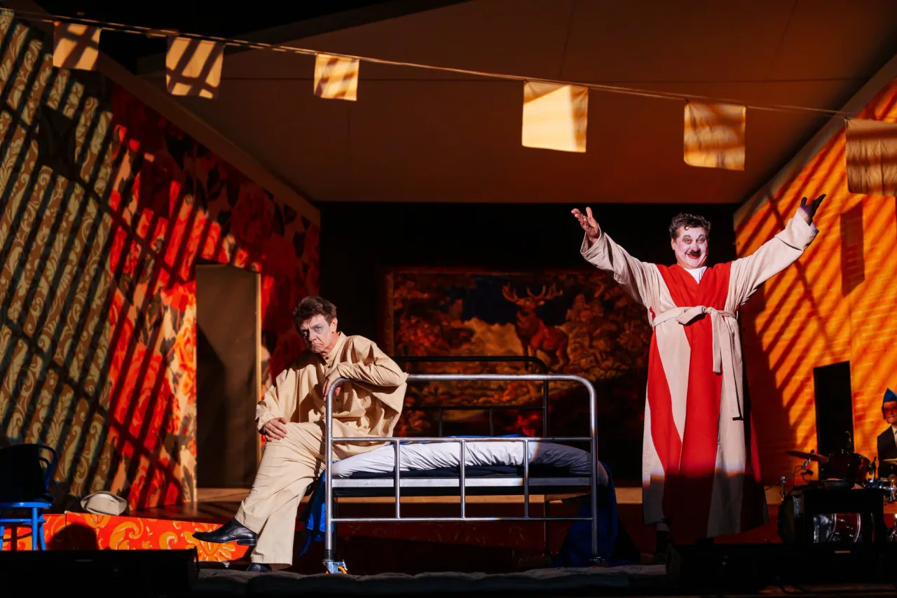 Афиша: Самоубийца в Красноярске 12 июня 2026