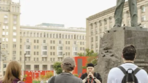 Афиша: Стендап экскурсия по Патрикам в Москве 19 июня 2026