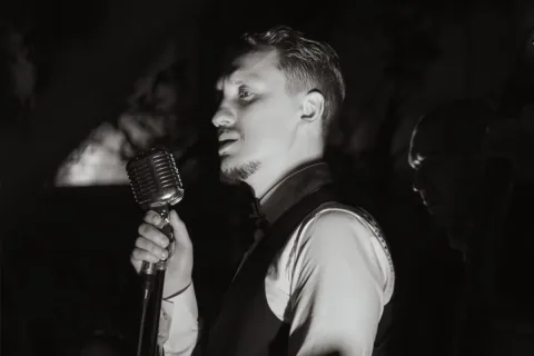 Афиша: Трибьют Элвису Пресли. Между небом и Невой в Санкт-Петербурге 12 июня 2026