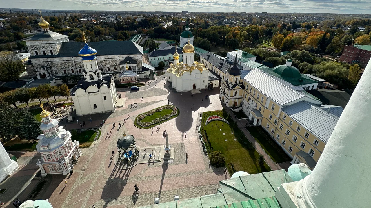 Афиша: Услышать монастырь: экскурсия с подъёмом на колокольню в Сергиевом Посаде 26 июня 2026