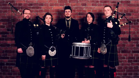 Афиша: Волынки и барабаны в оранжерее при свечах в Санкт-Петербурге 28 июня 2026