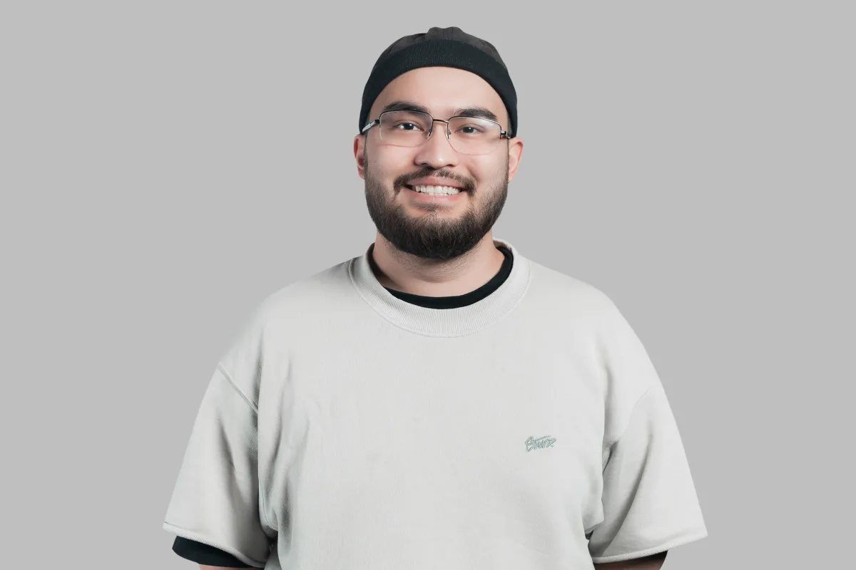 Афиша: Адиль Абдигапар в Санкт-Петербурге 28 марта 2026