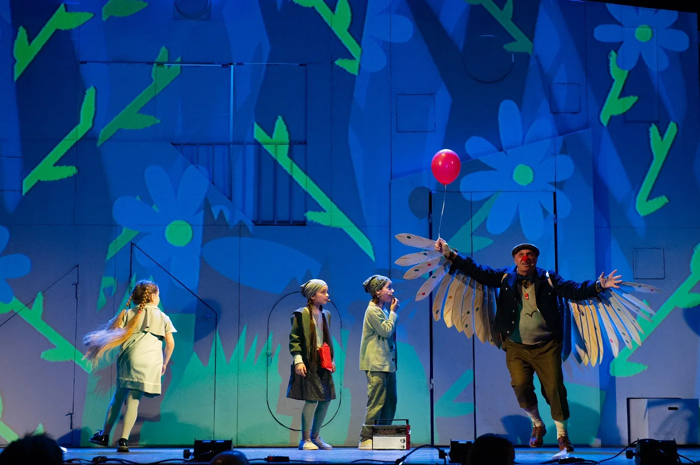 Афиша: Большой секрет для маленькой компании в Санкт-Петербурге 24 марта 2026