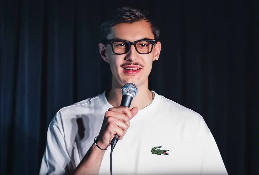 Афиша: Красноярские комики: Даня Козырев и Платон Мамин в Новосибирске 28 марта 2026