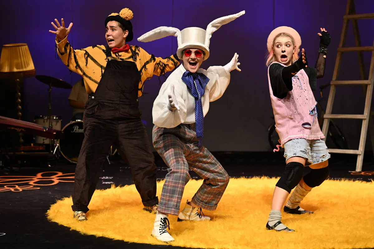 Афиша: Кто ходит в гости по утрам? в Санкт-Петербурге 28 марта 2026