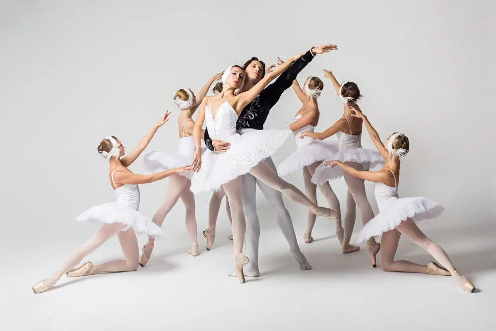 Афиша: Лебединое озеро в Санкт-Петербурге 23 марта 2026