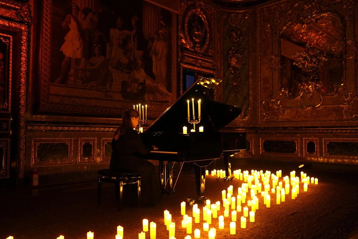 Афиша: Лунная соната. Шедевры фортепиано при свечах в Санкт-Петербурге 31 марта 2026