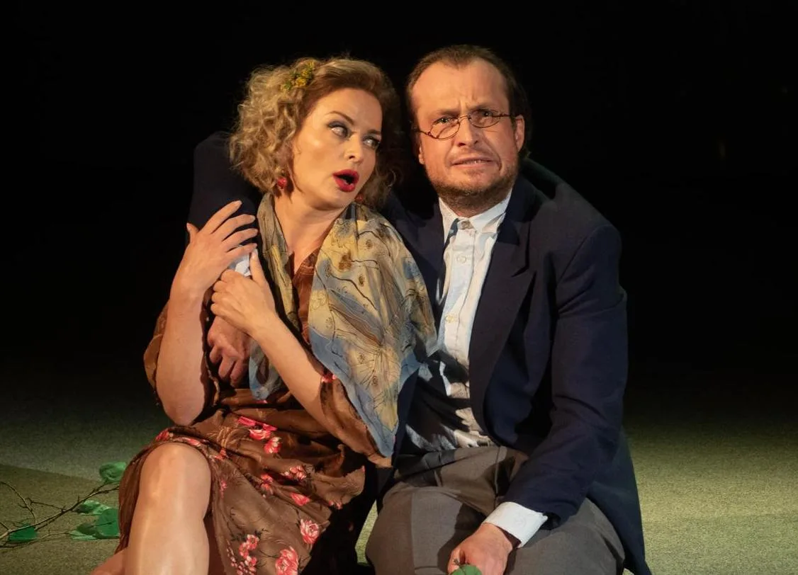 Афиша: Отвяжись худая жизнь, привяжись хорошая в Новосибирске 29 марта 2026