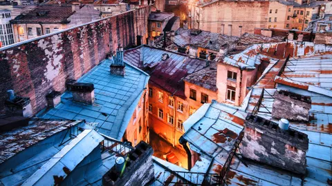 Афиша: Питер с высоты, парадные и легендарная квартира Довлатова в Санкт-Петербурге 30 марта 2026